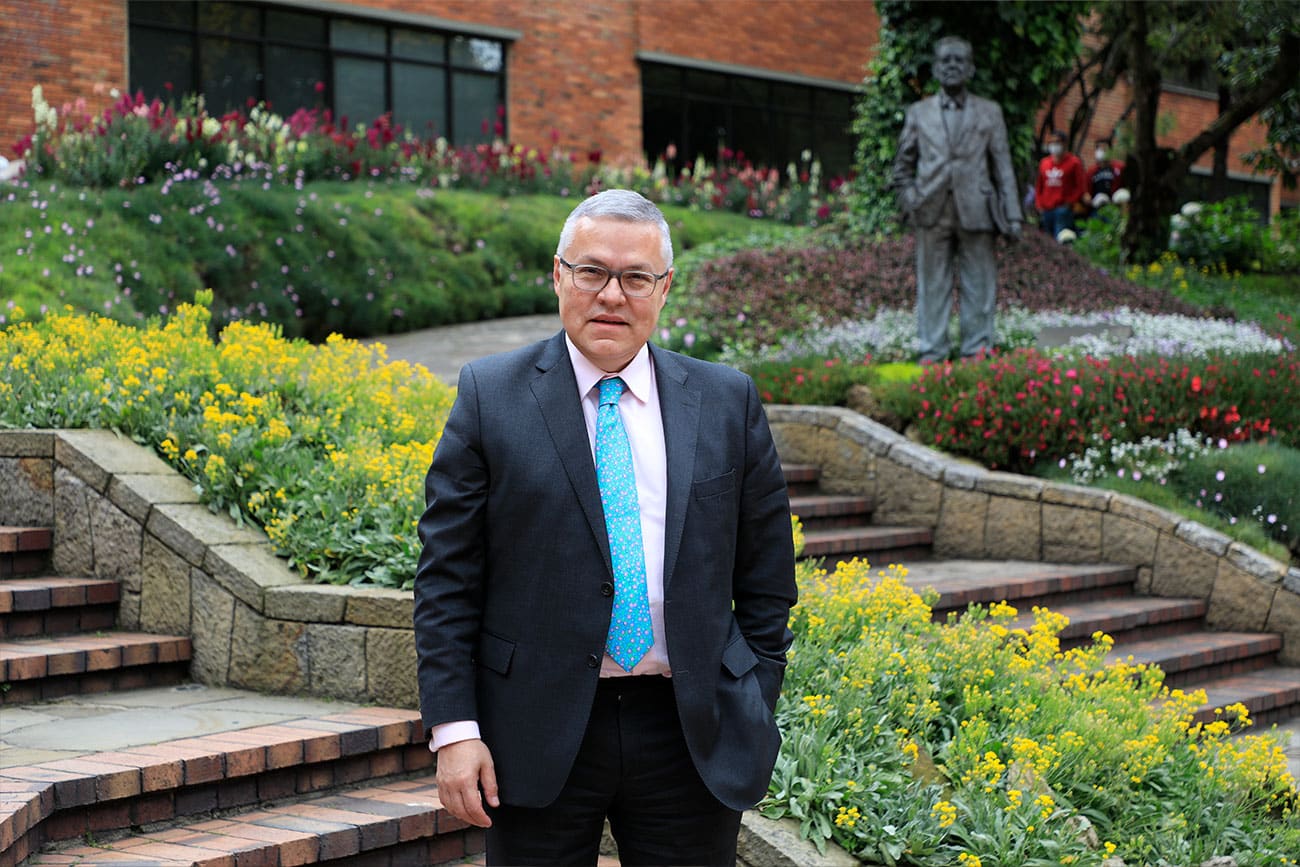 Dr. Néstor Iván Osuna Patiño - Candidato a la Rectoría